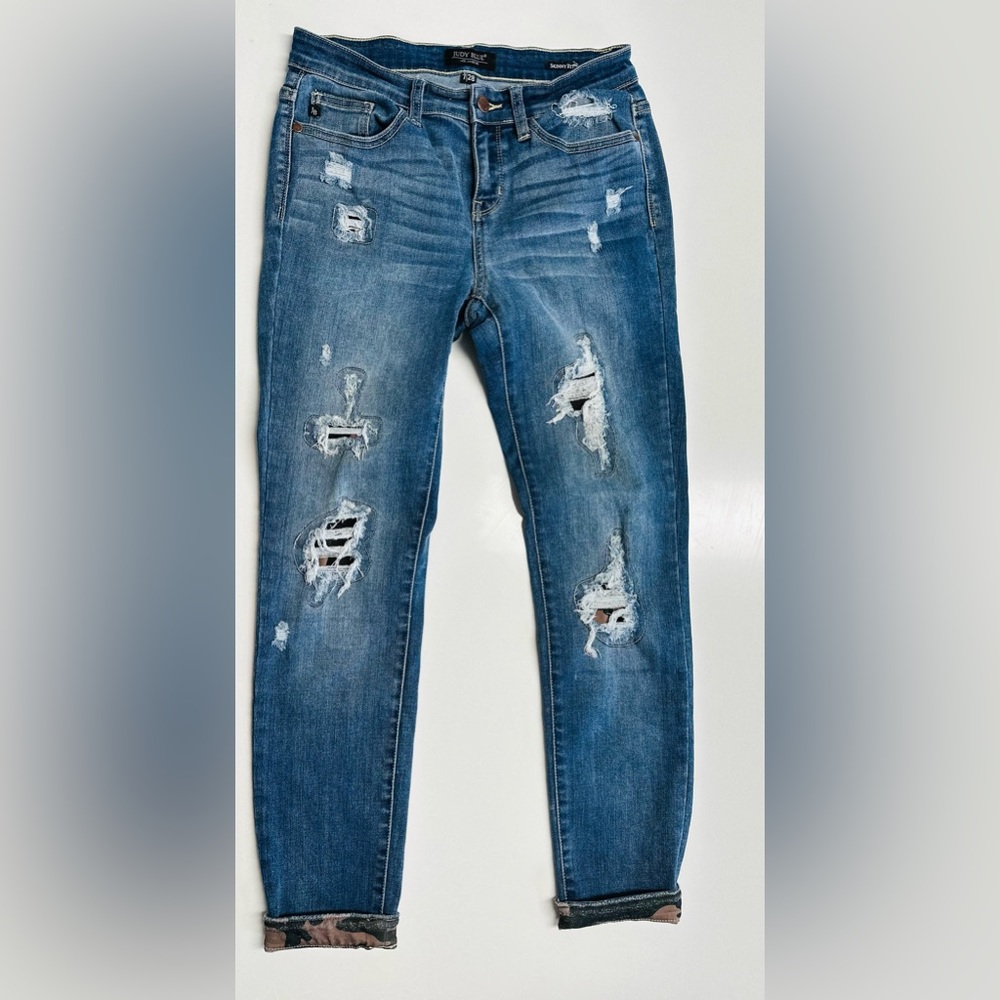 Judy Blue Distressed with Camo